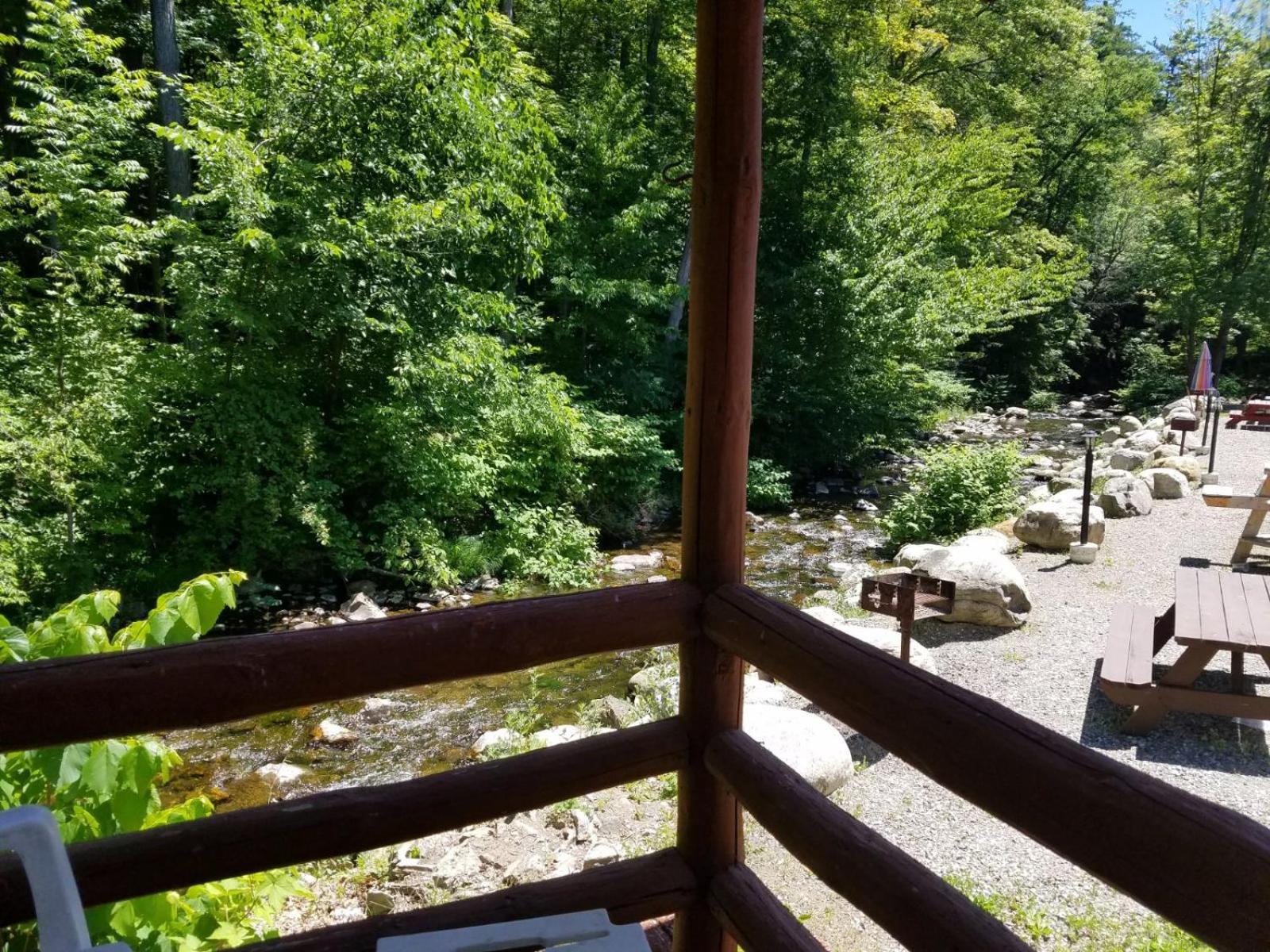 Seven Dwarfs Cabin - On The Brook Cabins Lake George Kültér fotó